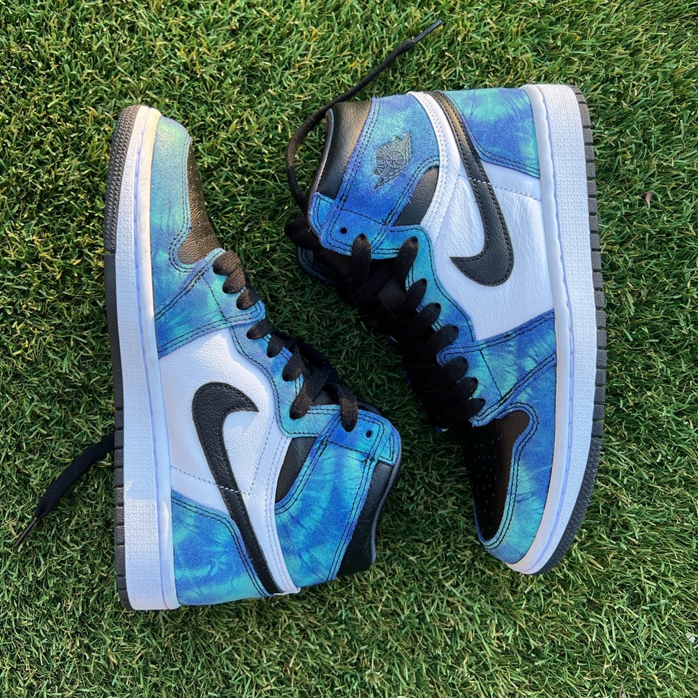 Nike Air Jordan 1 Retro High OG Shoes - Tie Dye